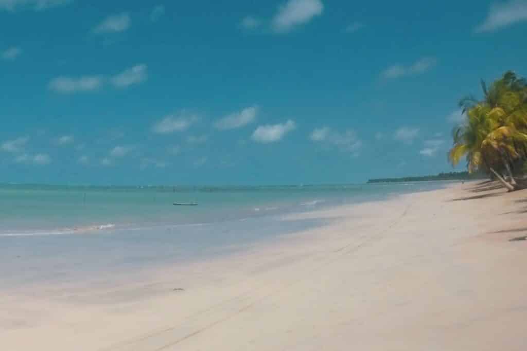 Praias de água doce no Brasil? São incríveis - Praia no Araguaia