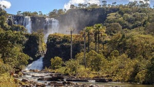 Read more about the article Descubra 3 cachoeiras em Goiás para você se encantar!
