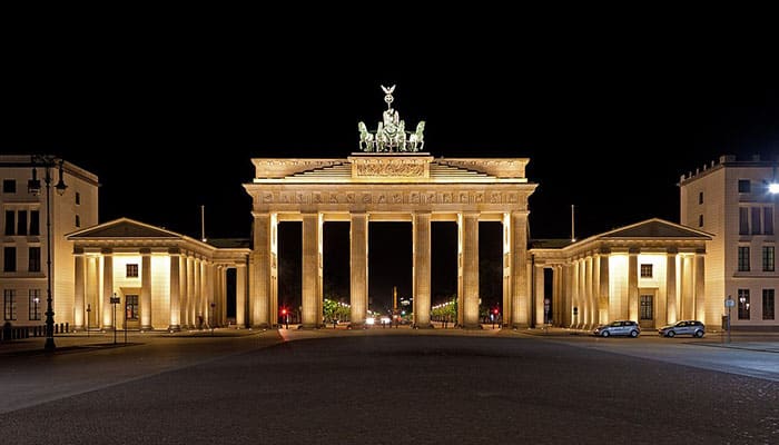 Lugares incríveis em Berlim para conhecer nas férias deste ano - Portão de Brandemburgo