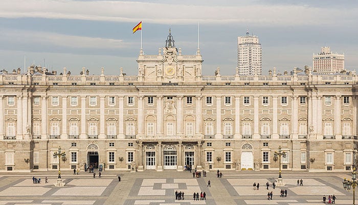 Seguro viagem para a Espanha: Veja aqui porquê fazer e como aproveitar ao máximo  - Palacio Real, Madrid, Espanha