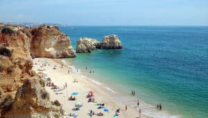 Read more about the article Lindas praias de Portimão, Portugal, para colocar na lista de viagem deste ano