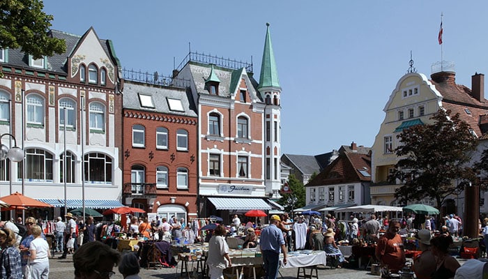 3 Passeios românticos em Hamburgo para colocar na lista da próxima férias - Praça Rathausmarkt