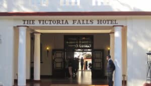 Leia mais sobre o artigo Confira 3 lugares espetaculares para se hospedar em Victoria Falls, Zimbabwe