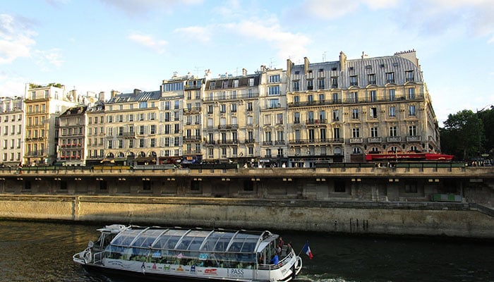 3 Melhores passeios guiados em Paris para colocar na lista das próximas férias - Rio Sena