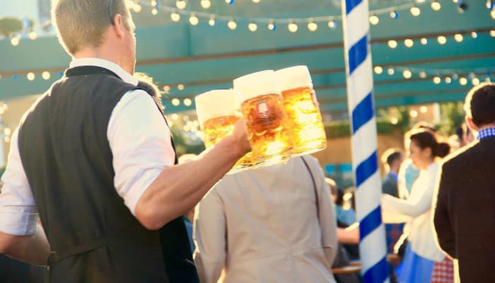 Read more about the article Curiosidades sobre a Oktoberfest da Alemanha! A festa que todos viajante precisa conhecer