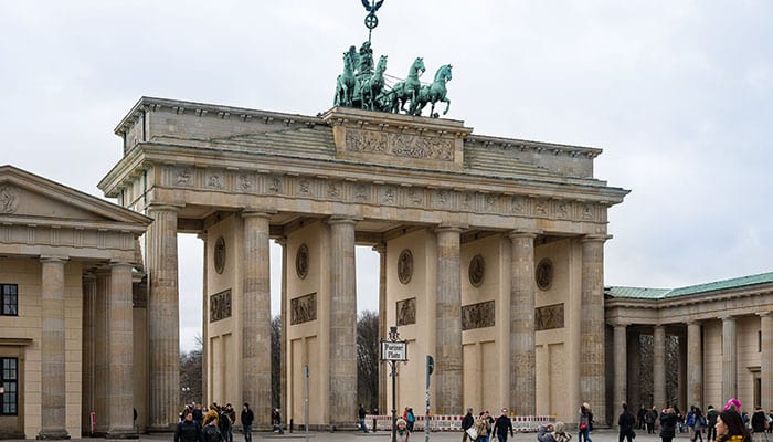 3 Dicas do que não fazer em Berlim! Vejo quais cuidados para se dar bem na capital Alemã - Brandenburg Gate, Berlim
