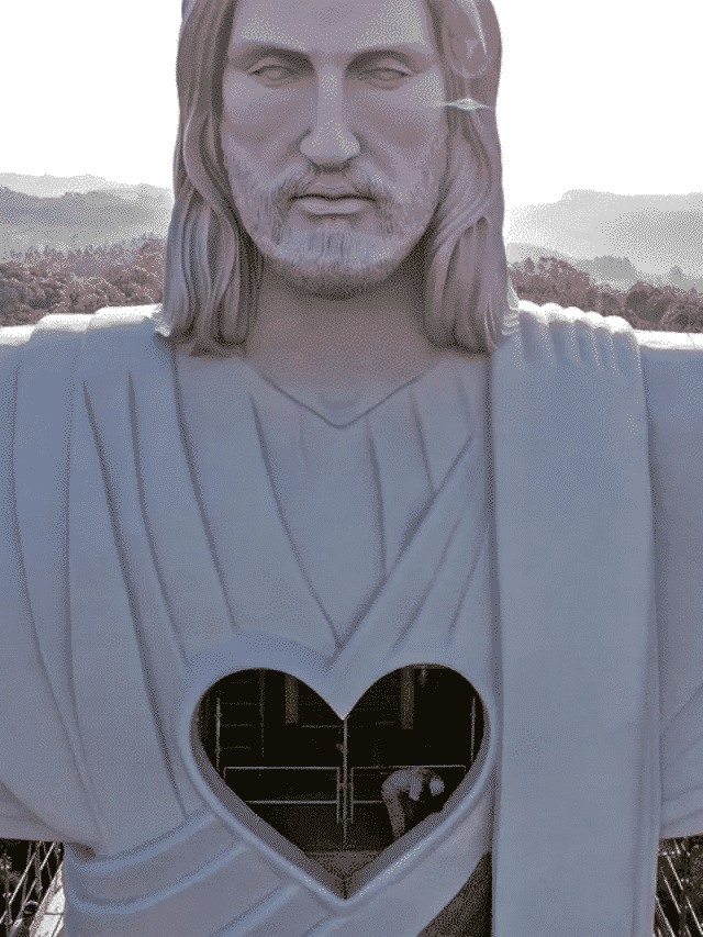 Leia mais sobre o artigo A Estátua Construída por Gaúchos que Superou o Cristo Rendentor