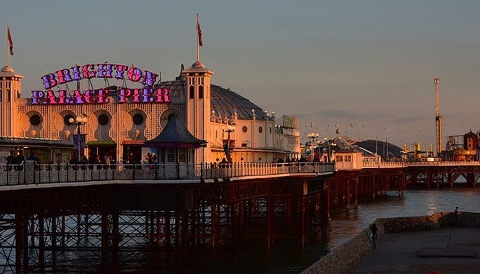 3 Dicas do que fazer em Brighton, Inglaterra, para deixar as férias mais divertidas - Brighton Palace Pier