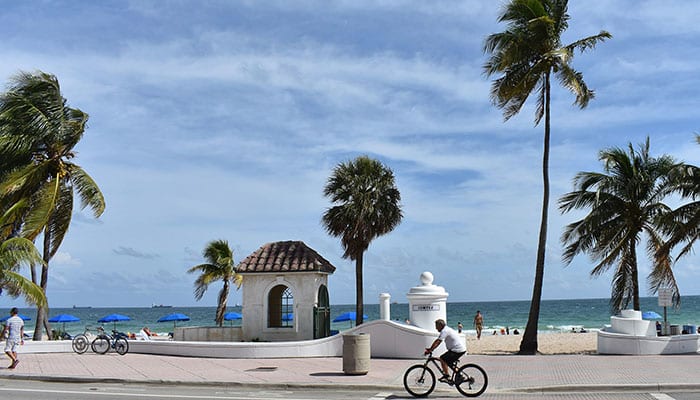Praias maravilhosas em Fort Lauderdale para curtir com Sombra e água fresca! - Fort Lauderdale Beach
