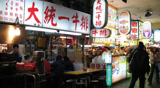 Mercados noturnos que você precisa conhecer em Taiwan: o 2º deixa qualquer viagem incrível - Mercado Noturno de Shilin